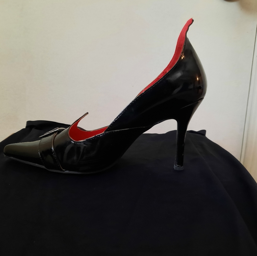 Ellie Heels MAKE ME AN OFFER!